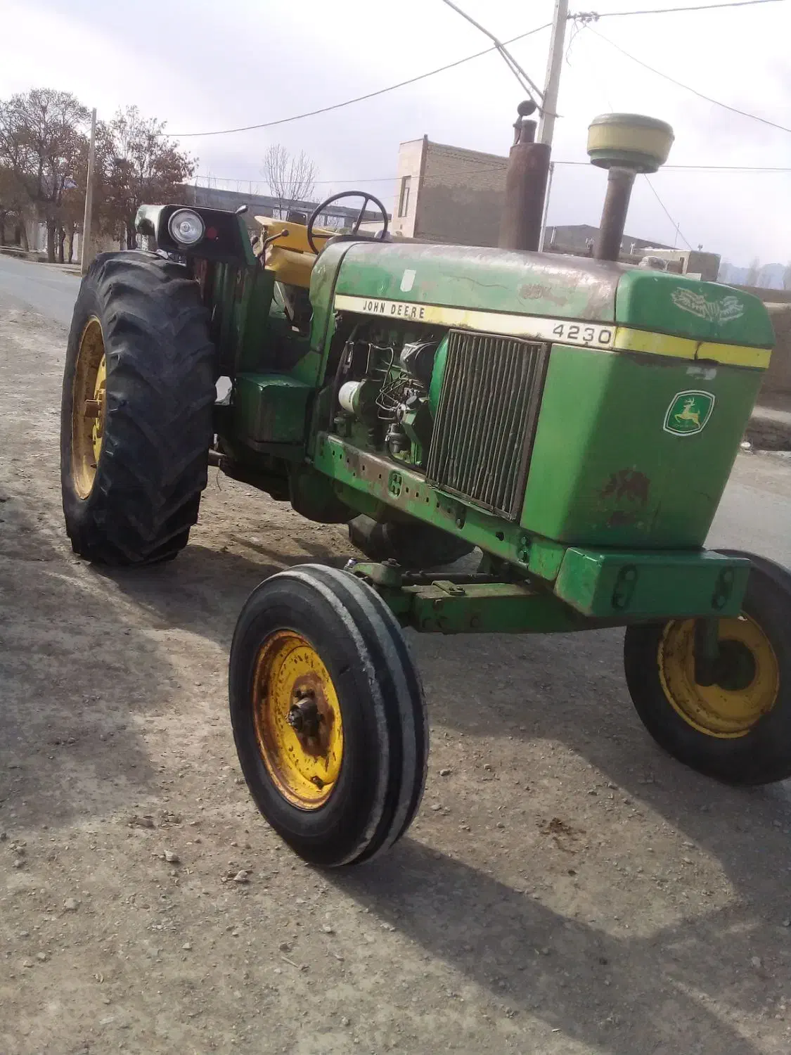 تراکتور جاندیر ۴۲۳۰|خودرو سنگین|برخوار, |دیوار