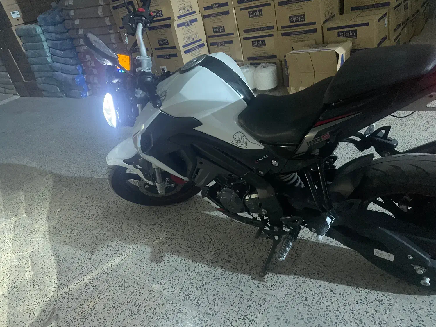 بنلی ۱۸۰s|موتورسیکلت|رباط‌کریم, ده‌حسن|دیوار