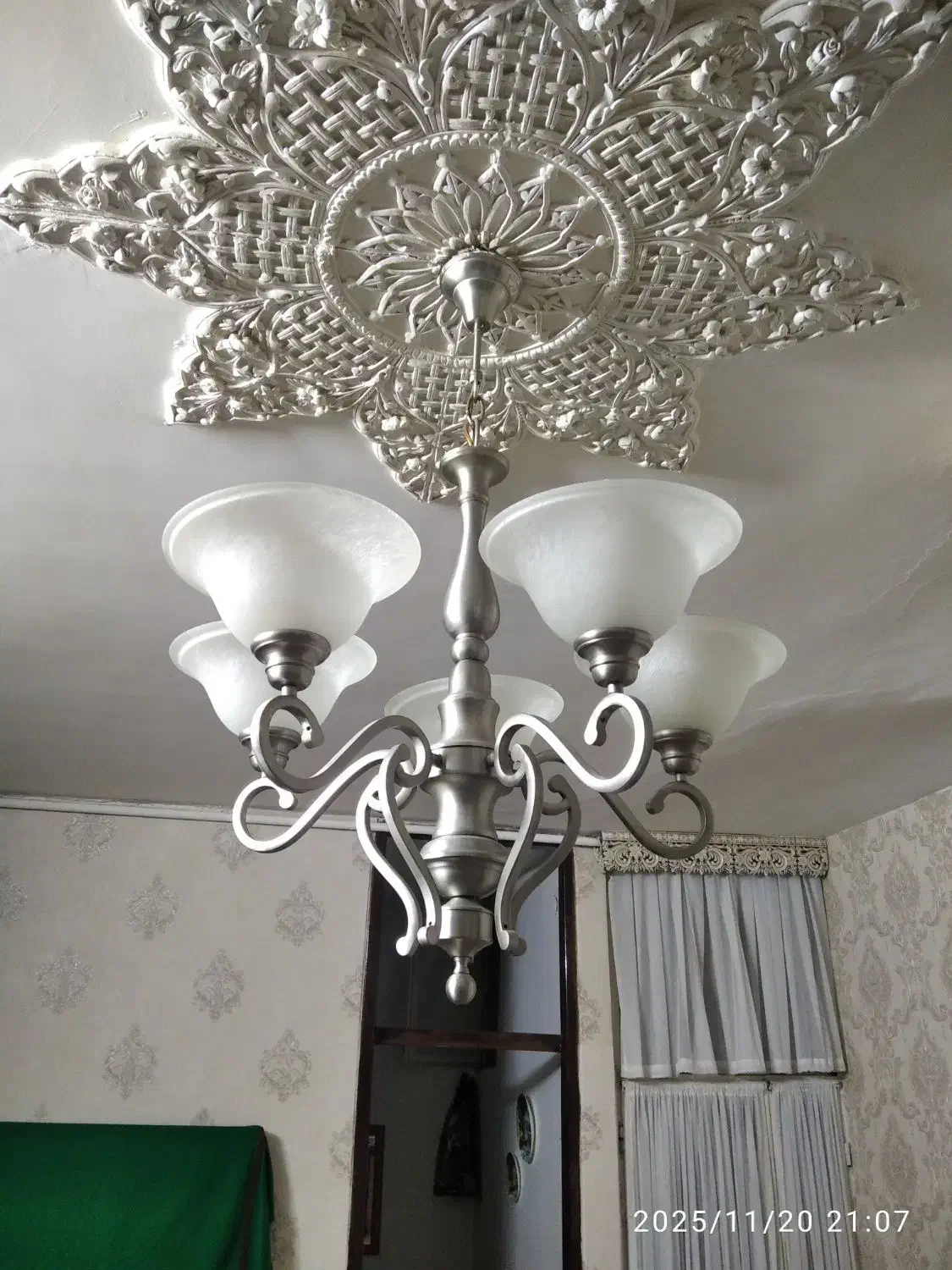 فروش لوستر|لوستر و چراغ آویز|خرم‌آباد, |دیوار