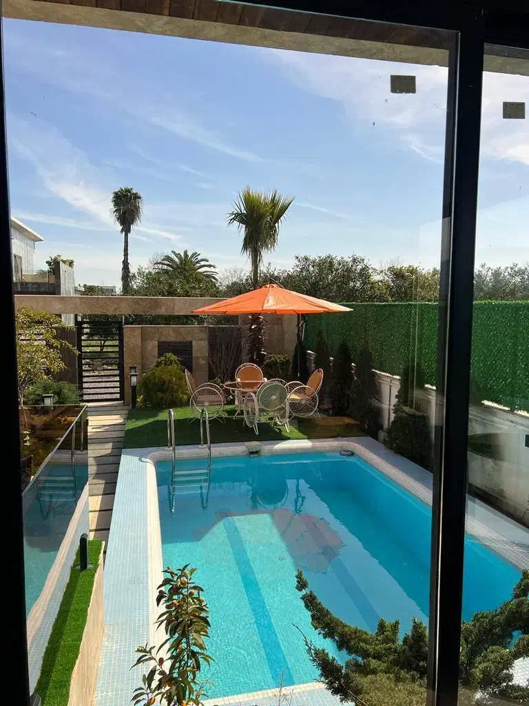 مالک عازم مالزی/مدارک آماده انتقال/زیر قیمت|فروش خانه و ویلا|نوشهر, |دیوار