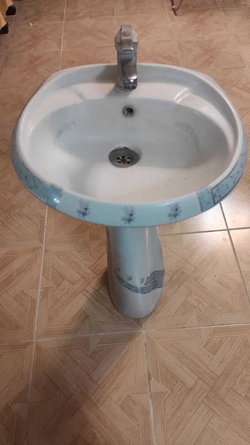 روشویی باشیر استیل|لوازم سرویس بهداشتی|اردبیل, |دیوار