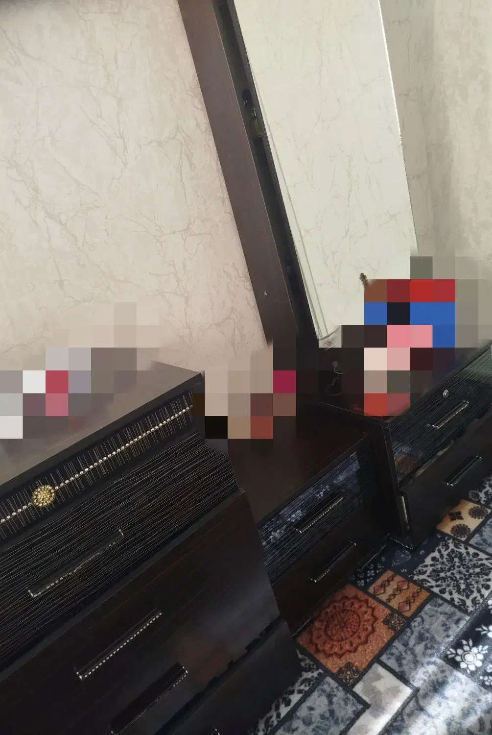 کمد|جاکفشی، کمد، دراور|رشت, شهرک قدس|دیوار