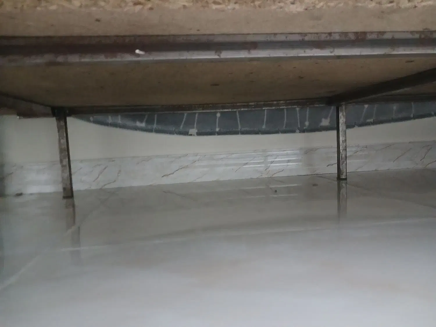 تخت تک نفره|تخت و سرویس خواب|شاهین‌شهر, خانه کارگر|دیوار