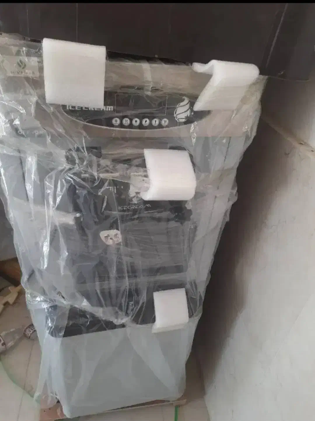 دستگاه بستنی قیفی ویخدربشهت|کافیشاپ و رستوران|بندر گناوه, |دیوار