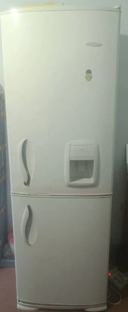 یخچال،چراغ نفتی،بوفه|میز تلویزیون|زاهدان, |دیوار