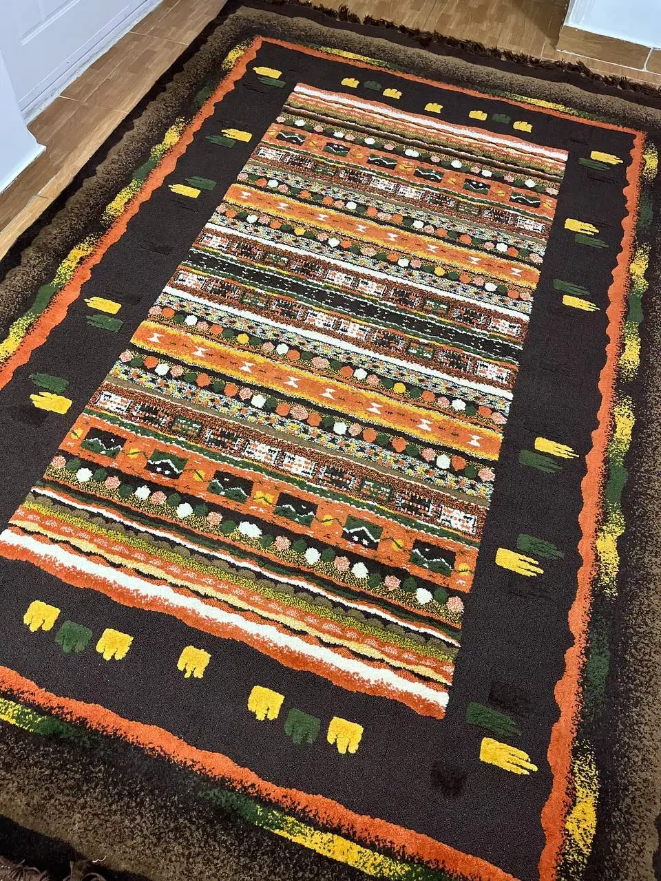 فرش فانتزی ۶ متری|فرش|رشت, گلباغ نماز|دیوار