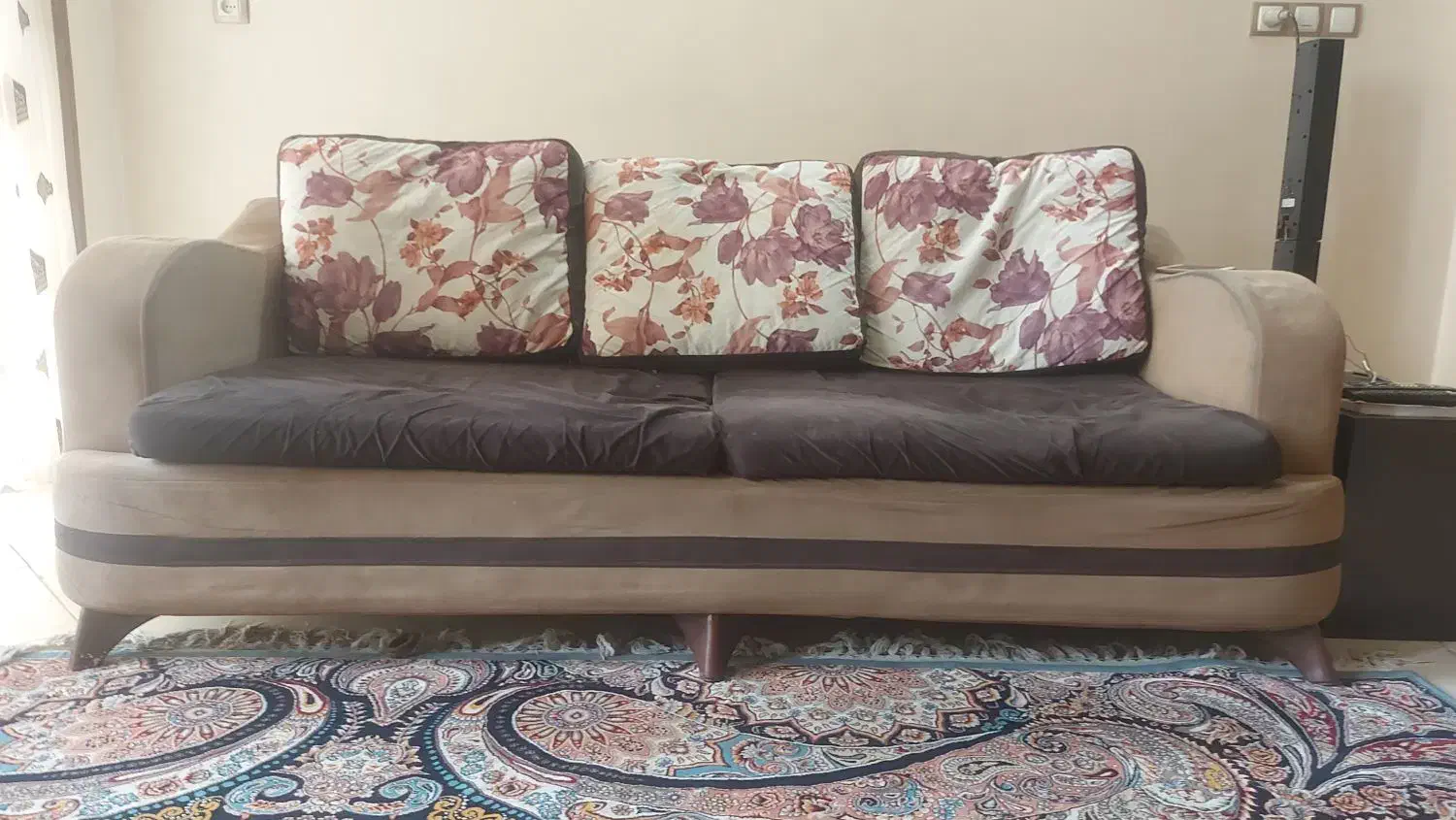 مبلمان ۷ نفره|مبلمان خانگی و میز عسلی|اصفهان, ارداجی|دیوار