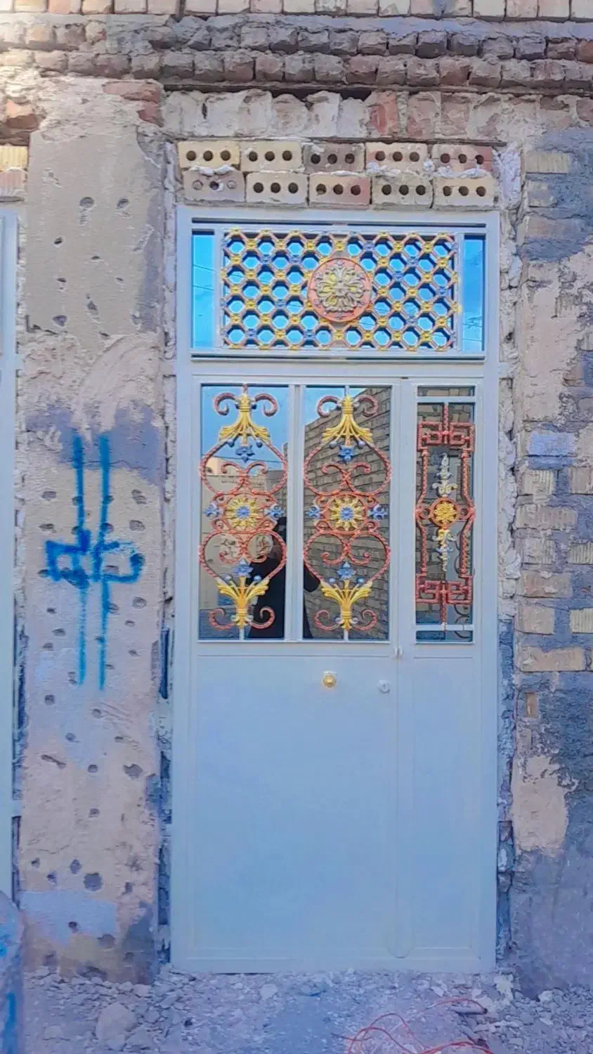 نقاشی و رنگ امیزی ساختمان|خدمات پیشه و مهارت|ایرانشهر, |دیوار