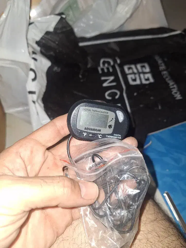 پمپ اکسیژن آکواریوم|ماهی|رودهن, |دیوار