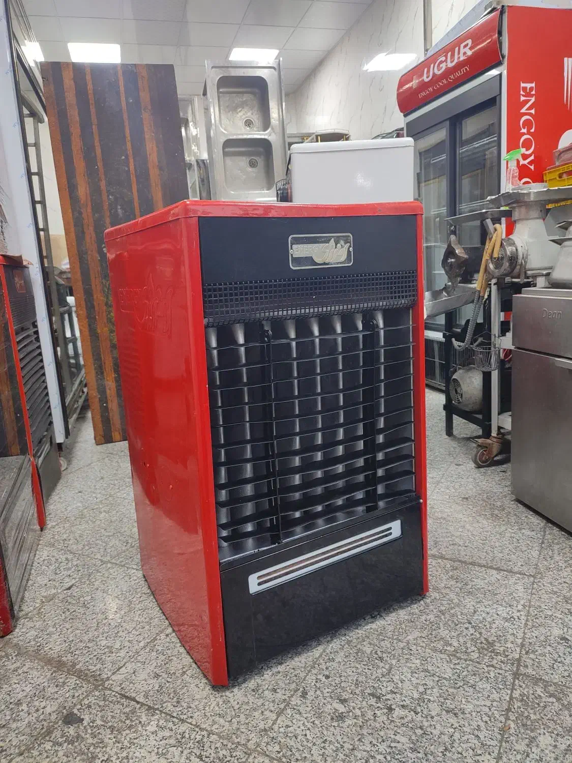 بخاری انرژی 640شیر  ایتالیایی در حد نو|بخاری، هیتر، شومینه|نسیم‌شهر, |دیوار