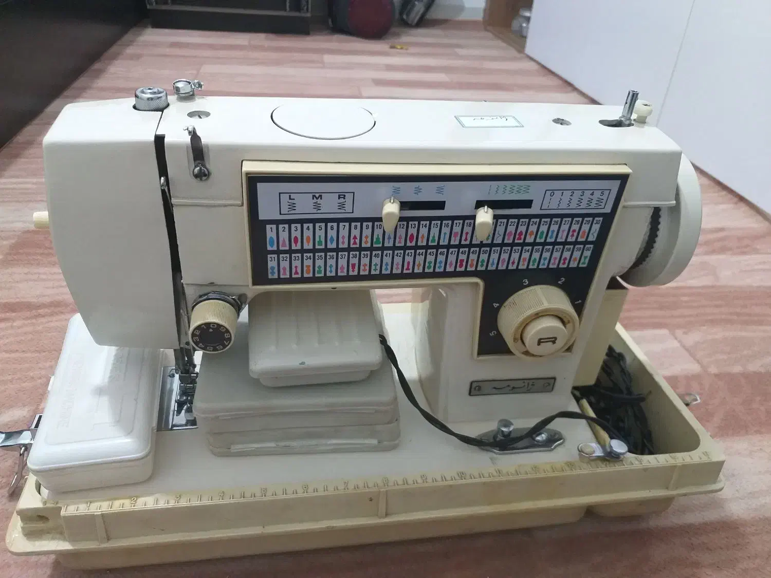 چرخ خیاطی ژانومه|چرخ خیاطی و ریسندگی|خرمآباد, |دیوار