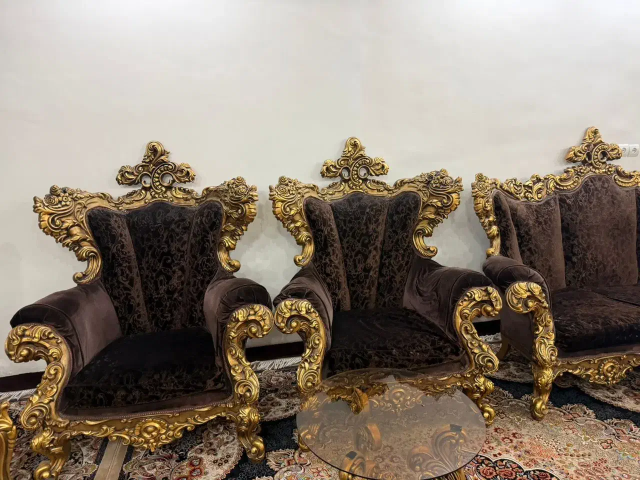 مبل سلطنتی دست دوم (کارکرده)|مبلمان خانگی و میز عسلی|اهواز, منبع اب|دیوار