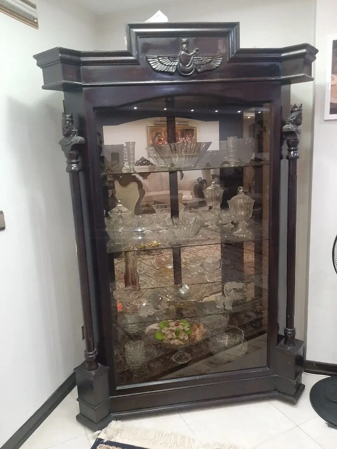 بوفه هخامنشی|بوفه، ویترین، کنسول|شاهینشهر, دهخدا|دیوار