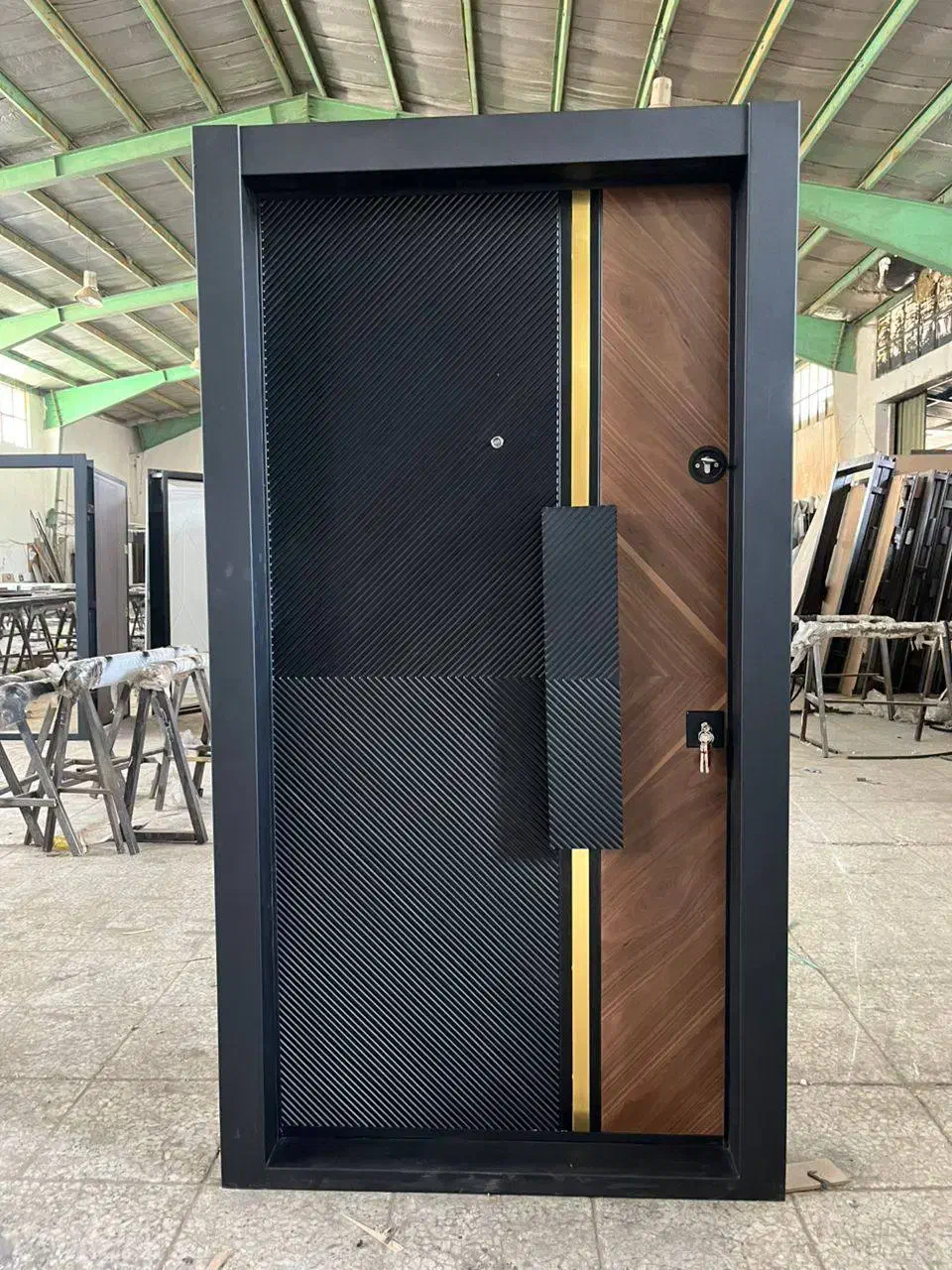 درب ضدسرقت سکوریت طلایی کد ۶۹۰۰۵۳۱۲۵۷|مصالح و تجهیزات ساختمان|رویان, |دیوار