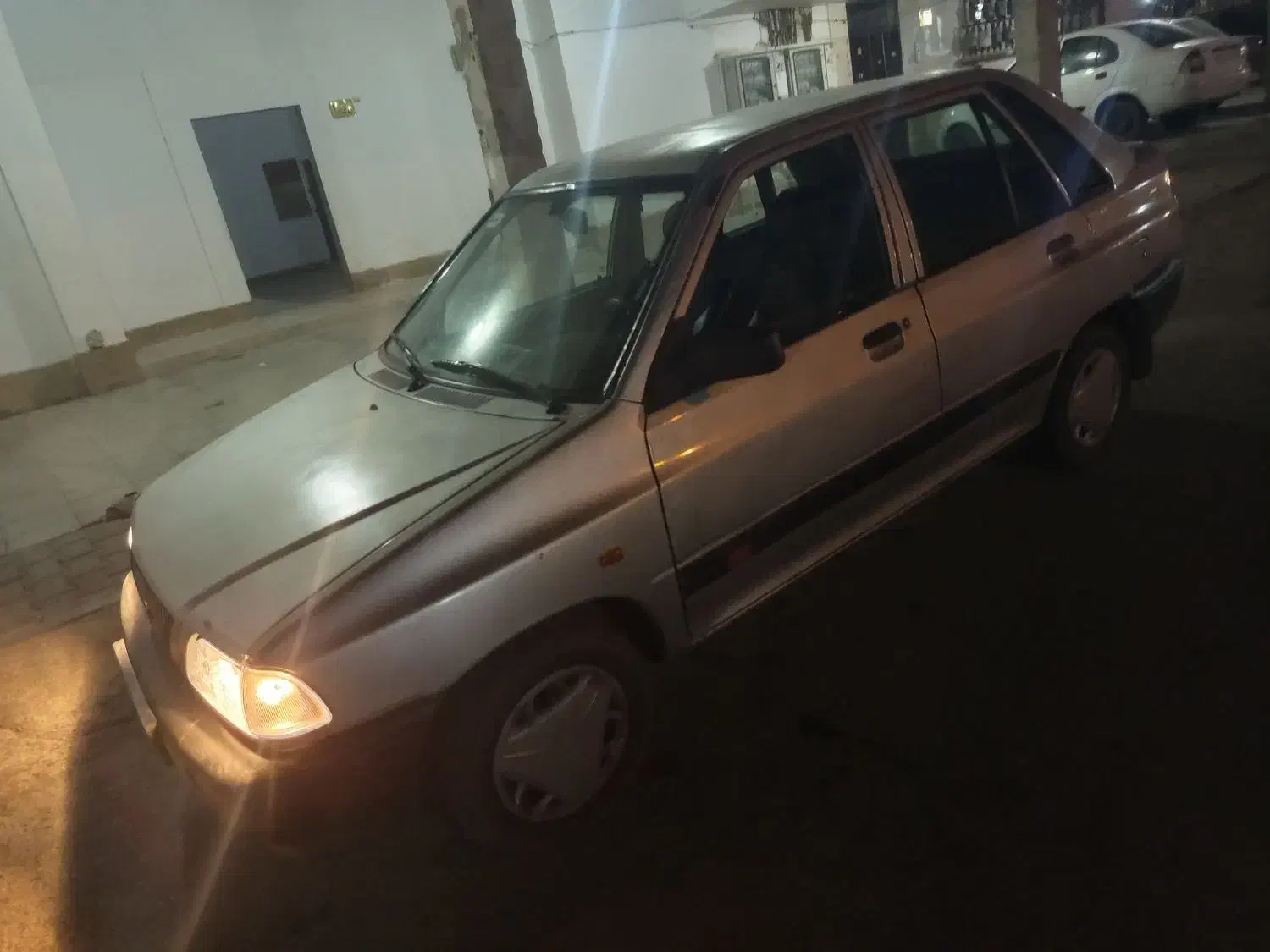 مسافر. مشهد. تهران. واکثر شهرها. کرایه توافقی|خدمات حمل و نقل|مشهد, فرودگاه|دیوار