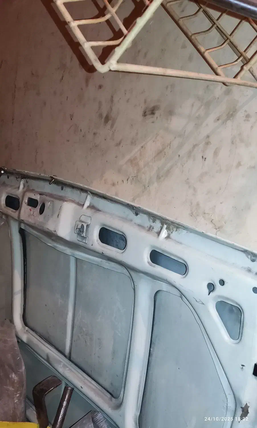 لاستیک مزدا وانت بارز وکاپوت پیکان وانت فابریک|قطعات یدکی و لوازم جانبی|تهران, اسفندیاری|دیوار