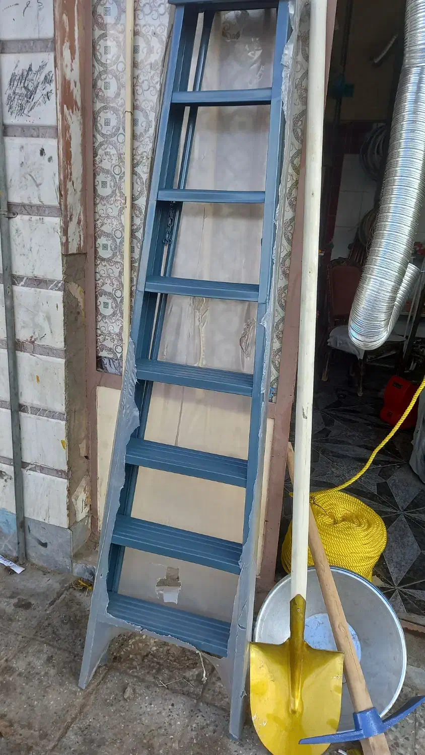 نردبان ۸ پله|ابزارآلات|زاهدان, |دیوار