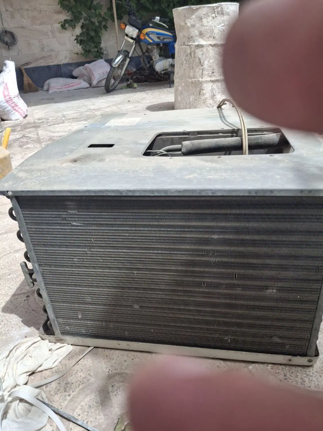 پنجره ای|کولر گازی و فنکوئل|مراغه, |دیوار