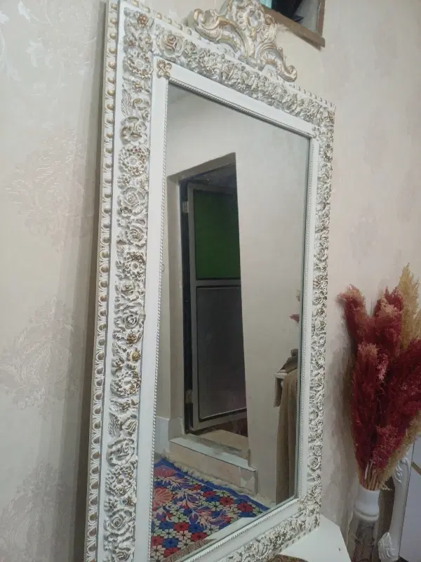 اینه|آینه|باشت, |دیوار