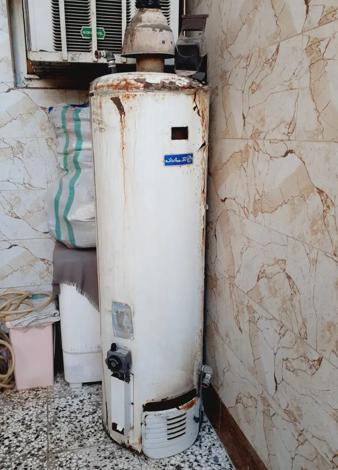 آبگرمکن مخزنی بزرگ|آبگرمکن، پکیج، شوفاژ|آزادشهر, |دیوار