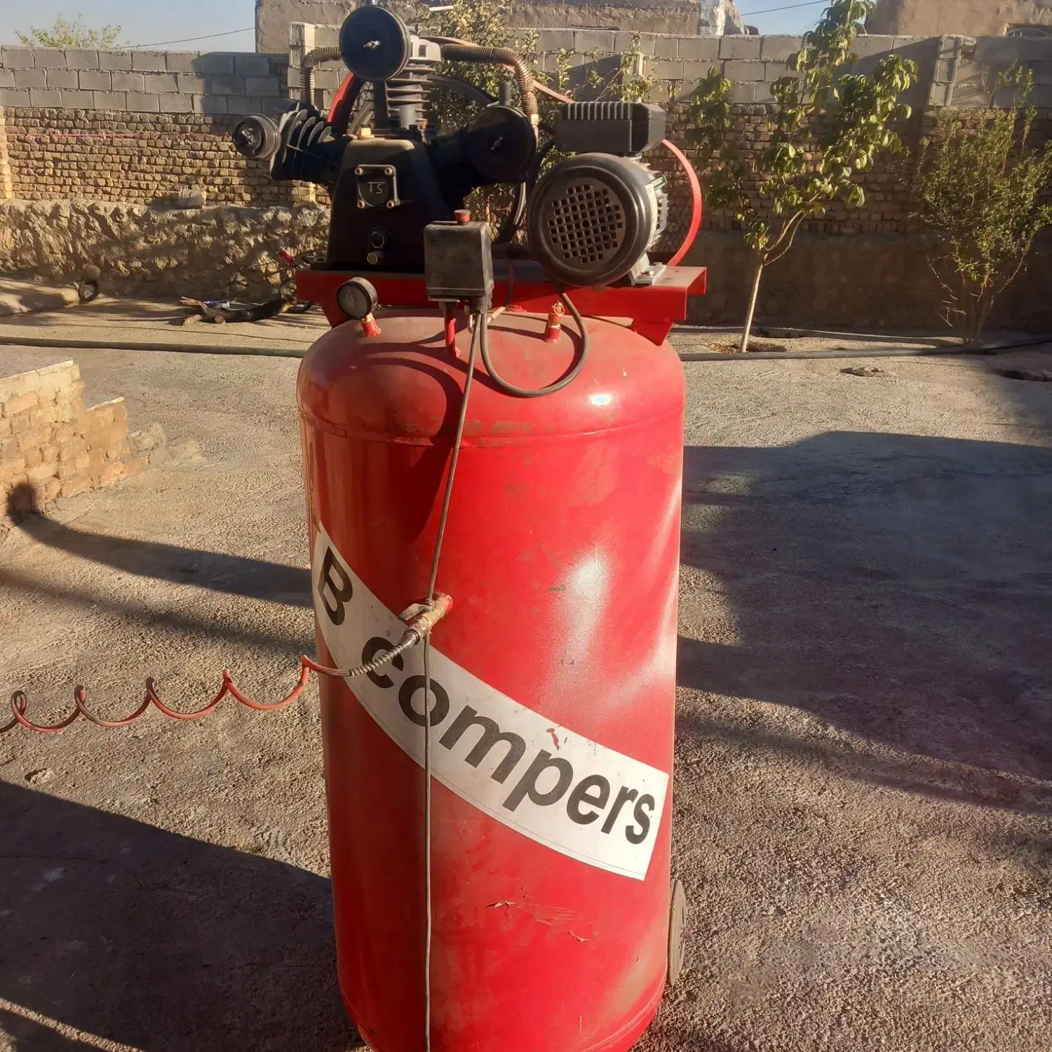 دستگاه های کامل کارگاه|ابزارآلات|سیلاخور, |دیوار