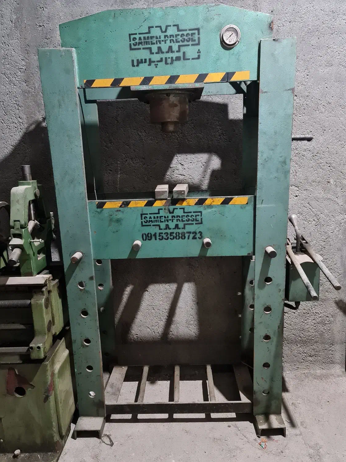 دستگاه تراش تبریز ۱/۵ دستگاه پرس ۶۰تن|ماشینآلات صنعتی|مشهد, رباط طرق|دیوار