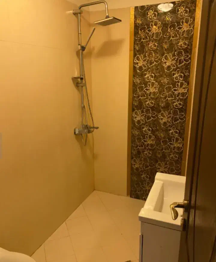 شمال جهان ارا ، ۱۴۰ متر ، ۲ خواب ، فول ، ۶ ساله