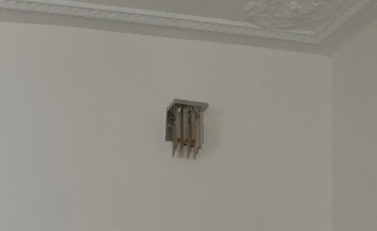 لوستر تک شعله زیبا|لوستر و چراغ آویز|رشت, شهرک قدس|دیوار