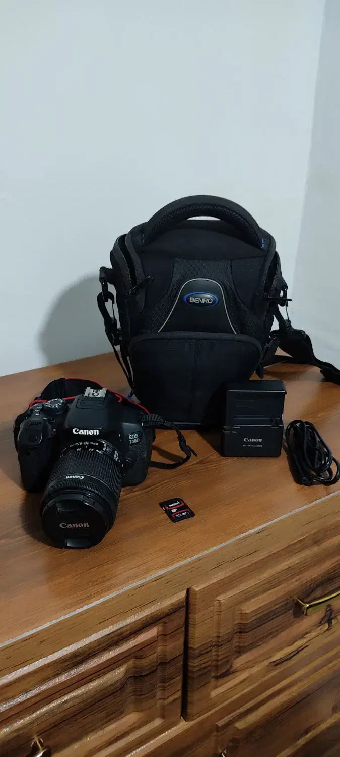 دوربین کنون 700d|دوربین عکاسی و فیلم‌برداری|رشت, کوی مهر|دیوار