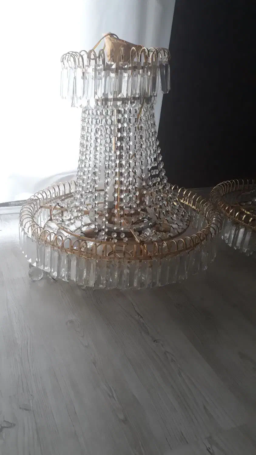 ۲ عدد لوستر سالنی بزرگ|لوستر و چراغ آویز|همدان, |دیوار