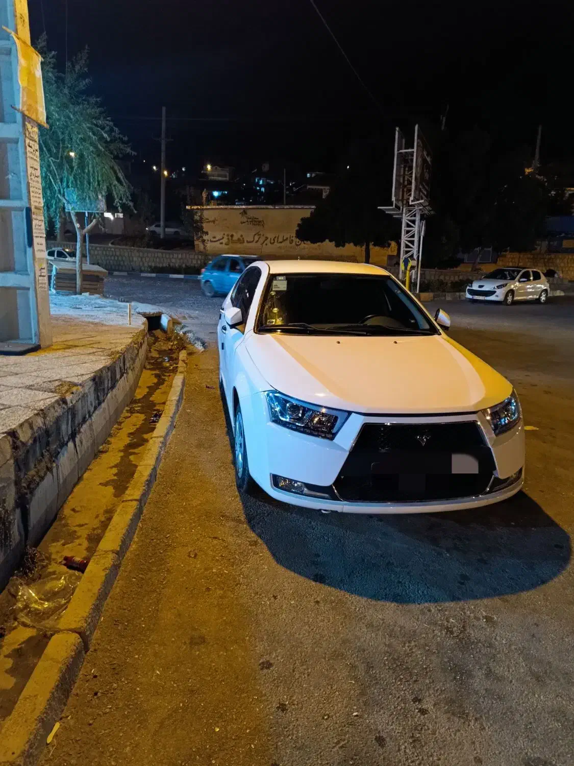 دنا پلاس 5دنده|خودرو سواری و وانت|سپیدان, |دیوار