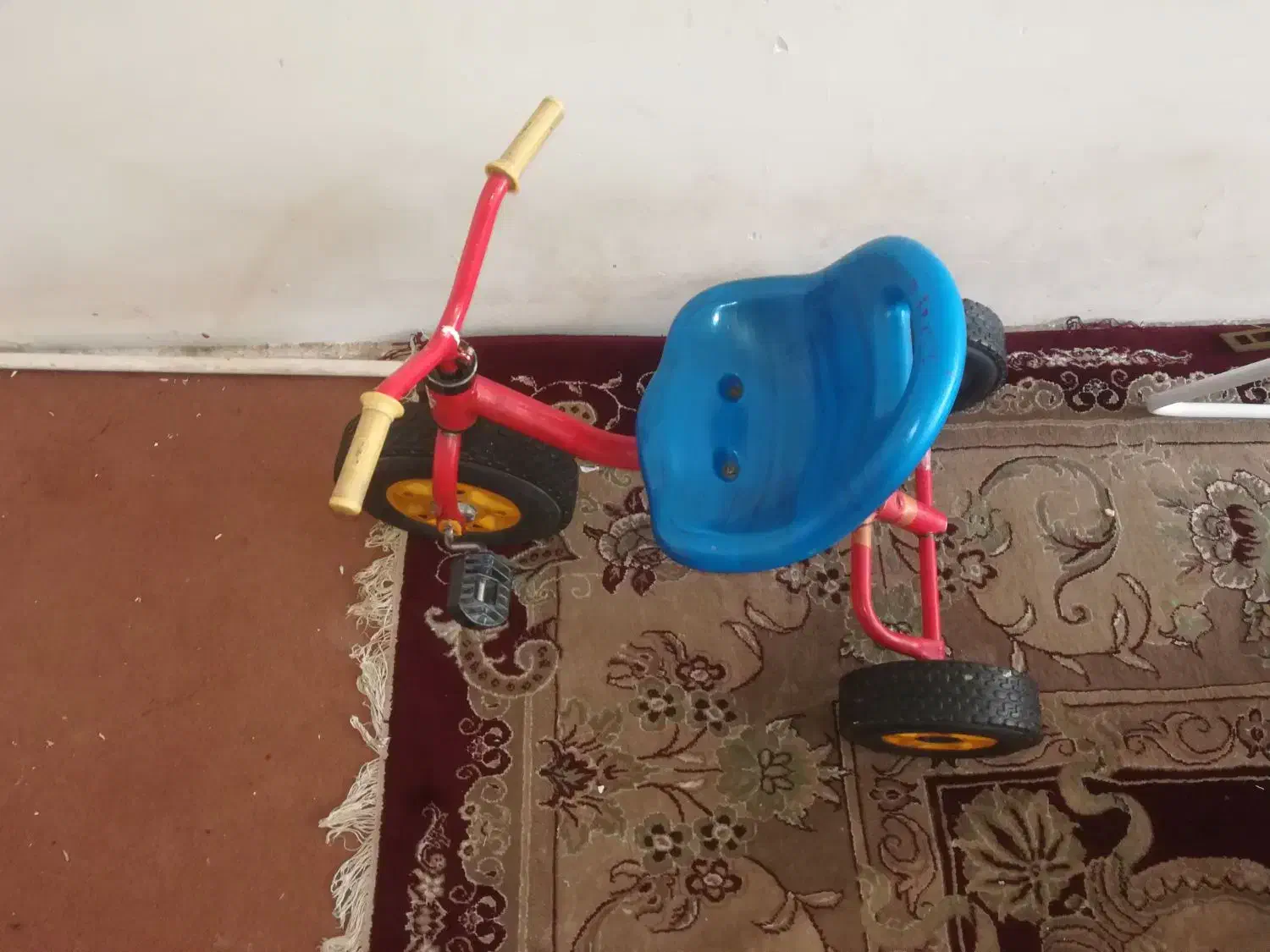 سه چرخه|دوچرخه، اسکیت، اسکوتر|فولادشهر, A2|دیوار