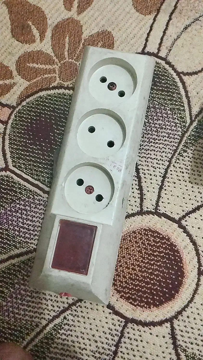 کلیدوپریزوفیوز|سایر لوازم برقی|لامرد, |دیوار