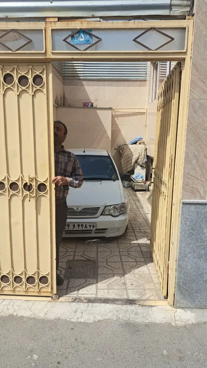 شرایطی استثنایی|فروش خانه و ویلا|مشهد, کارگران|دیوار