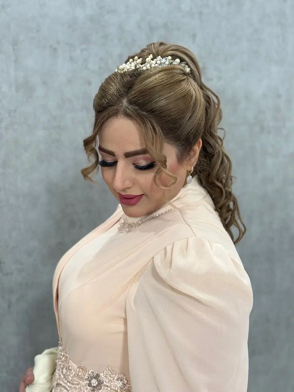 نیم بها شدخدمات زیبایی سالن شادی جانمونی|خدمات آرایشگری و زیبایی|اصفهان, منتظرالمهدی|دیوار