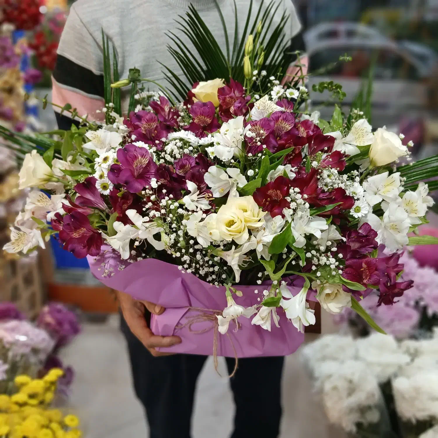 ماشین عروس تاج ترحیم باکس گل زیر قیمت|گل و گیاه طبیعی|لنگرود, |دیوار