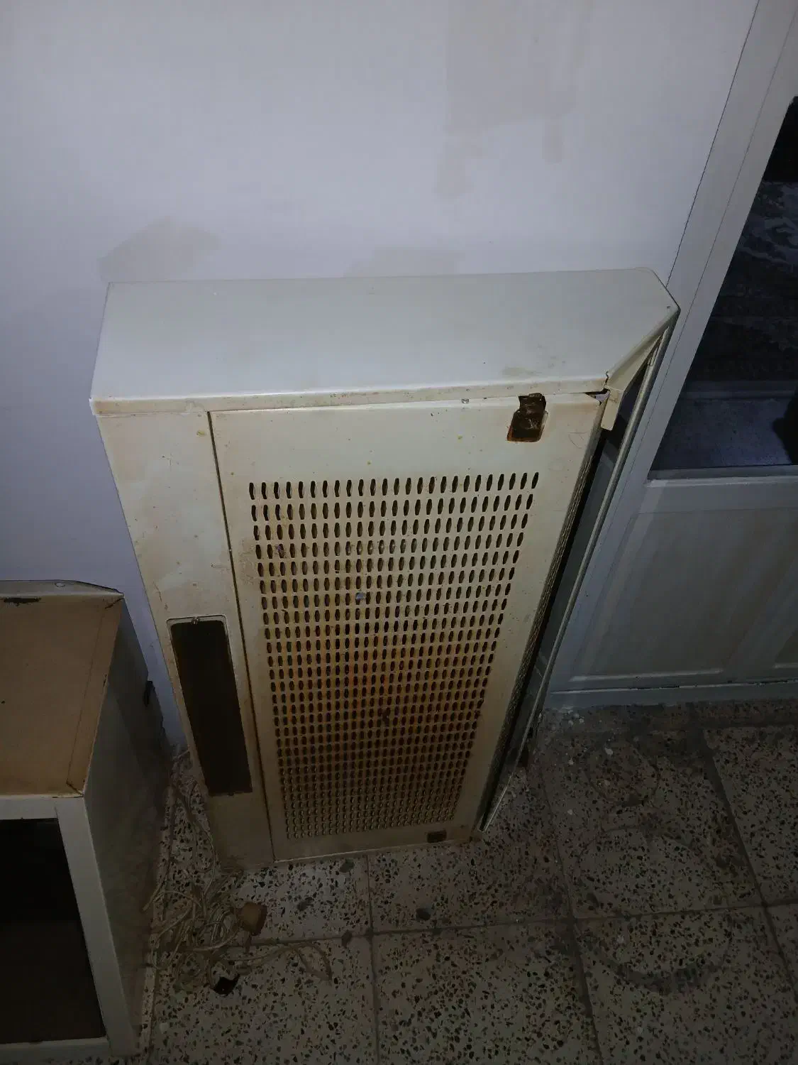 هودآشپزخانه باکابیت بالاییش کاملاسالم|هود|زنجان, |دیوار