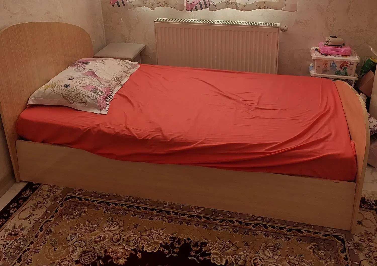 تخت وکمد نوجوان|تخت و سرویس خواب|ملایر, |دیوار