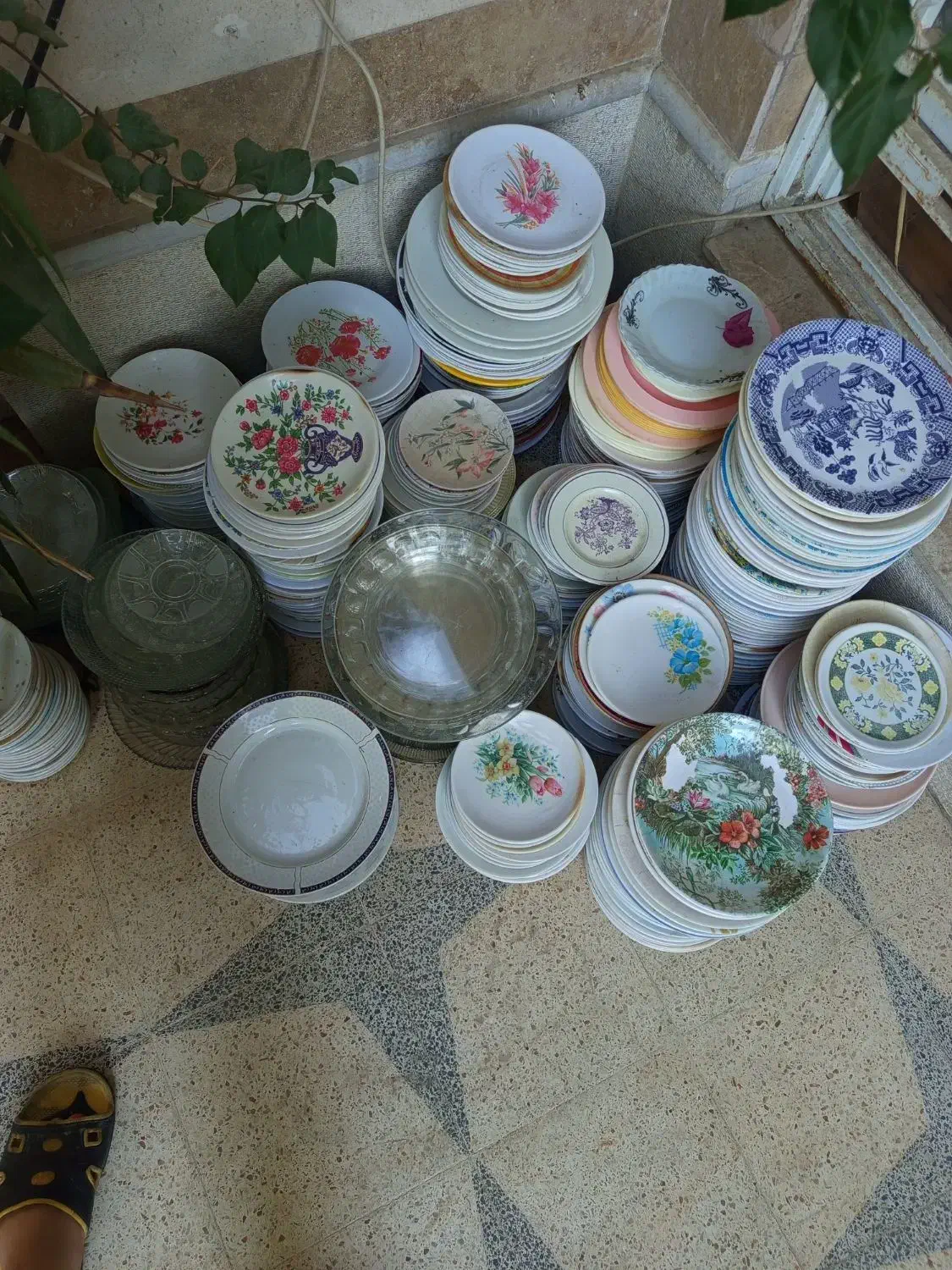 بشقاب چینی ومیلا مین|ظروف سرو و پذیرایی|شیراز, کوشک میدان|دیوار