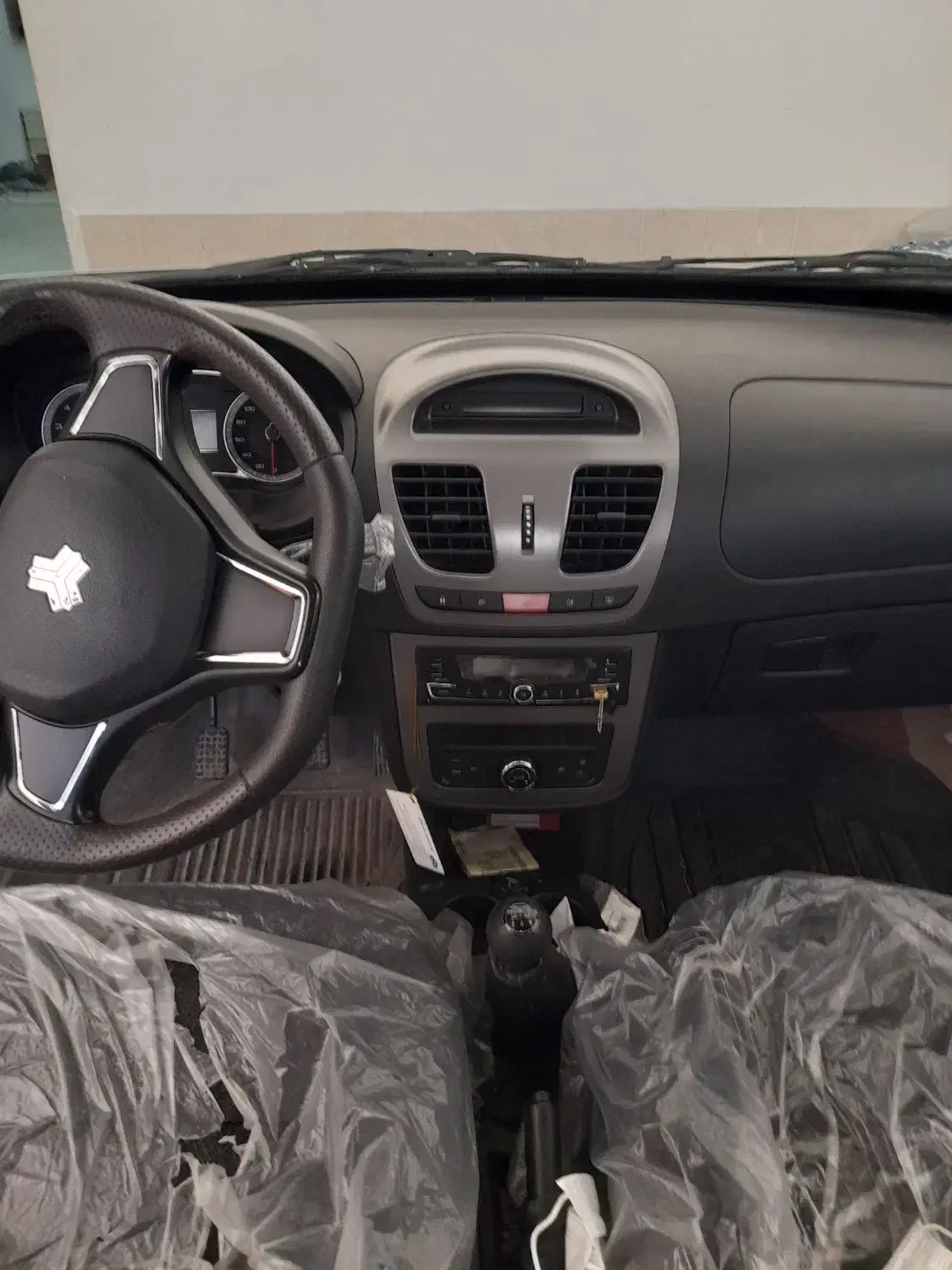 کویک دنده ای سفید مشکی جی ایکس آر ال|خودرو سواری و وانت|قوچان, |دیوار