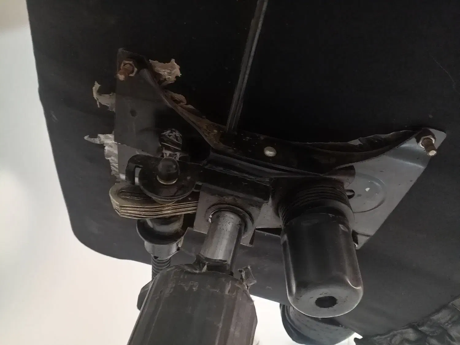 صندلی چرم|مبلمان اداری|پرند, فاز ۴|دیوار