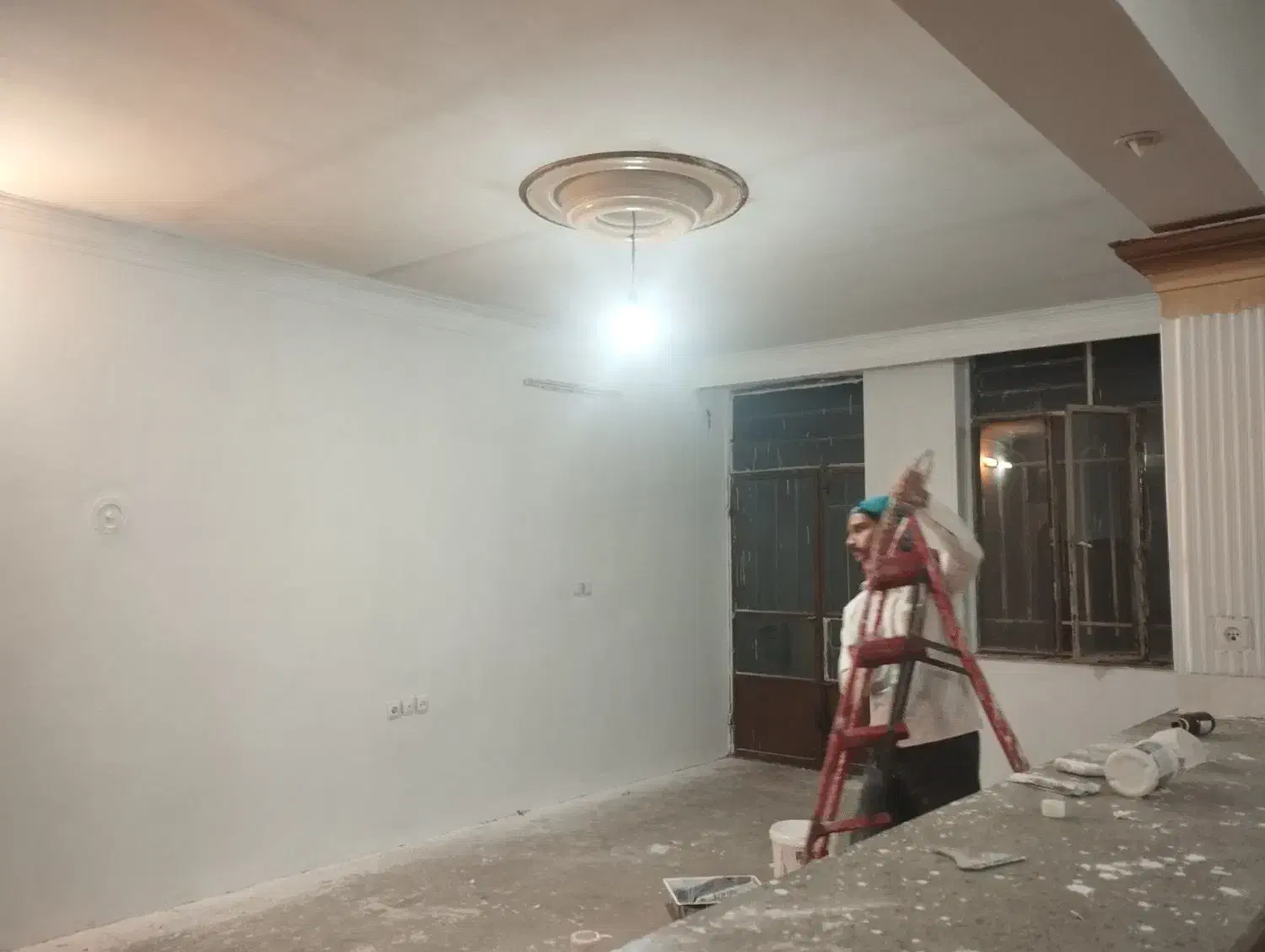 نقاشی ساختمان تضمینی با قیمت مناسب|خدمات پیشه و مهارت|مشهد, بهمن|دیوار