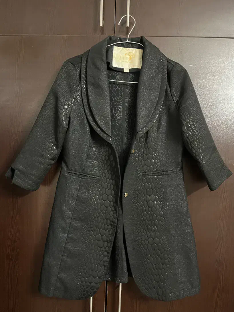 تعدادی لباس نو نو|لباس|اصفهان, احمدآباد|دیوار