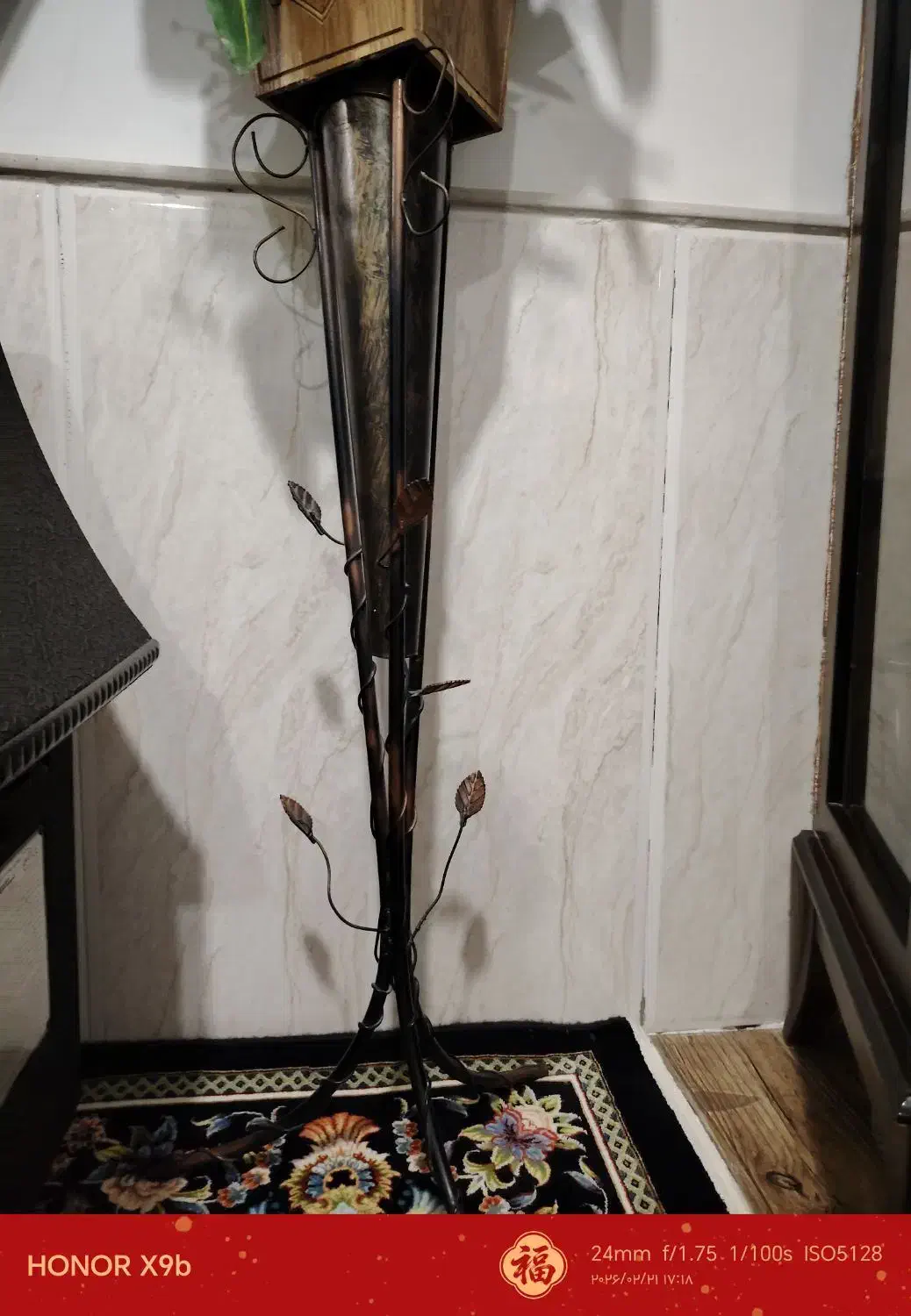 گل و جا گلدونی|گل مصنوعی|نیشابور, فردوسی جنوبی|دیوار