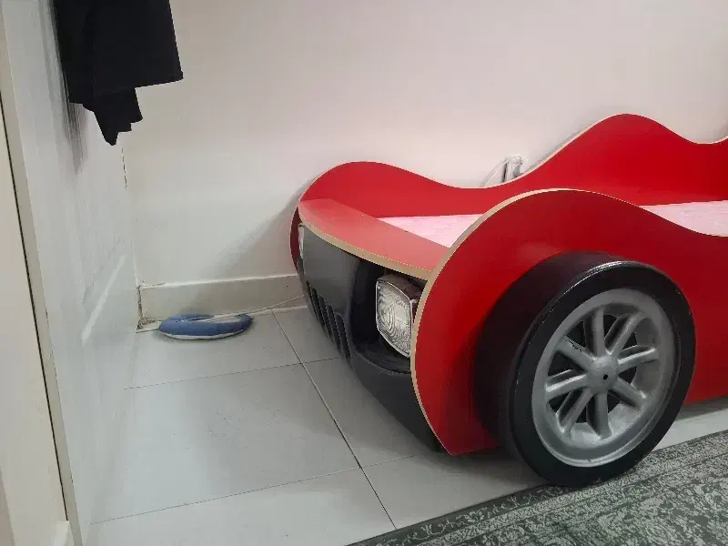 تخت کودک عرض ۹۰ سالم با یراق آلات|تخت و صندلی بچه|تهران, مینای شمالی (مخبر)|دیوار