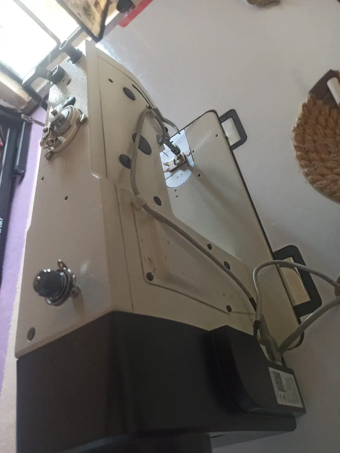 چرخ خیاطی|چرخ خیاطی و ریسندگی|شیراز, محراب|دیوار