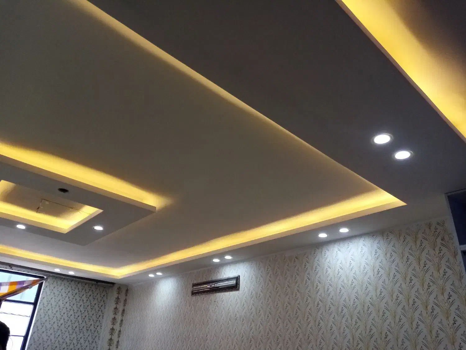 برقکار.برقکش ساختمان.لوستر.نورمخفی اتصالی برق|خدمات پیشه و مهارت|مشهد, طلاب|دیوار