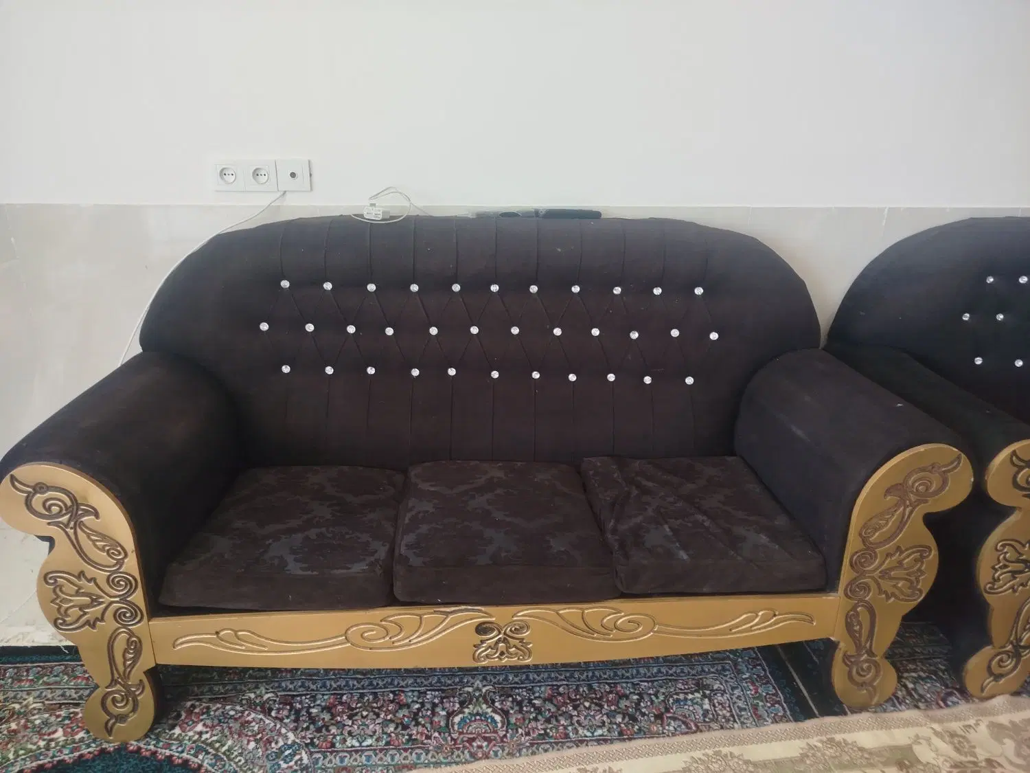 مبل|مبلمان خانگی و میز عسلی|بافت, |دیوار