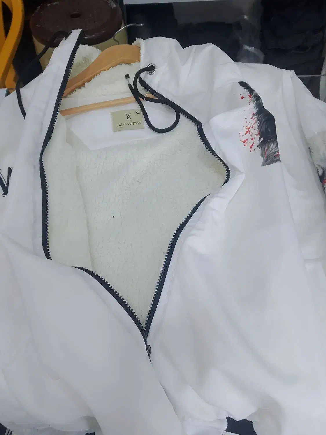 بادگیر|لباس|شال, |دیوار