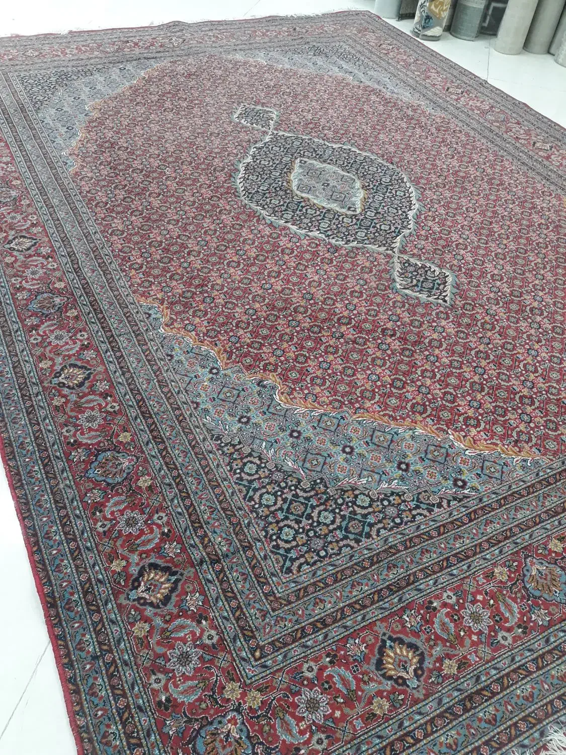 فرش ریزماهی ۵۰۰شانه|فرش|شیروان (خراسان), |دیوار